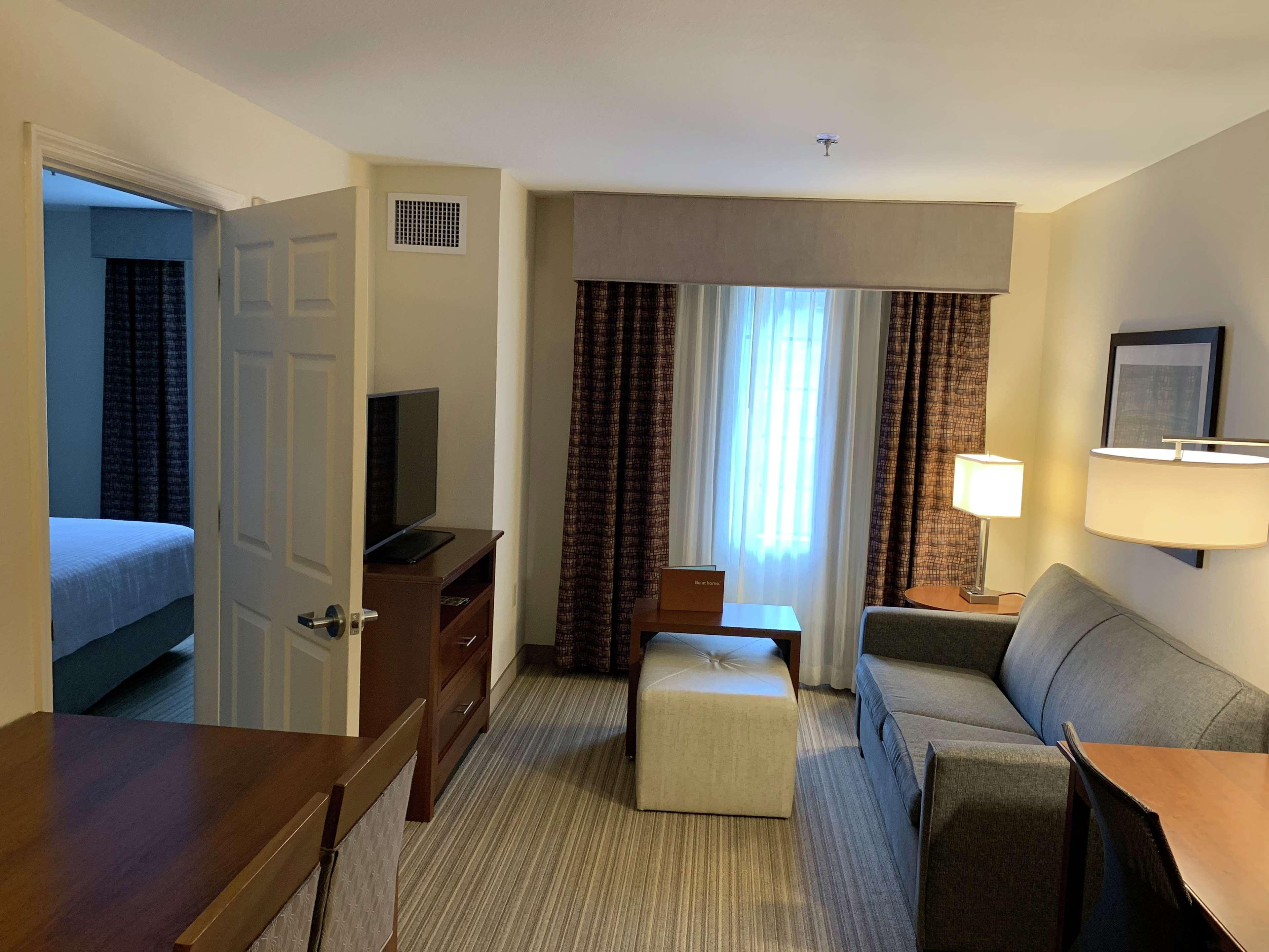 Homewood Suites Jacksonville Deerwood Park Exteriör bild