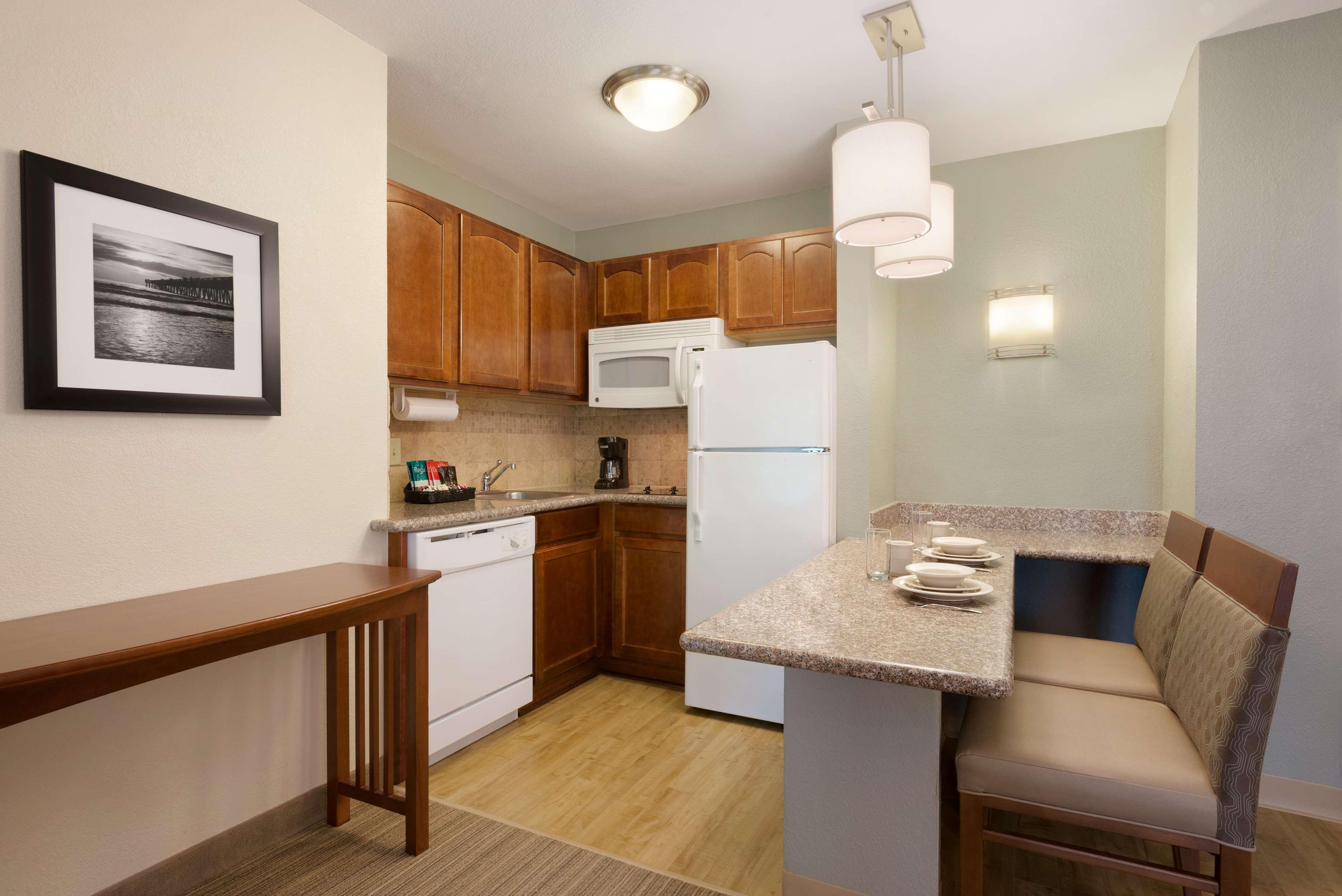 Homewood Suites Jacksonville Deerwood Park Exteriör bild