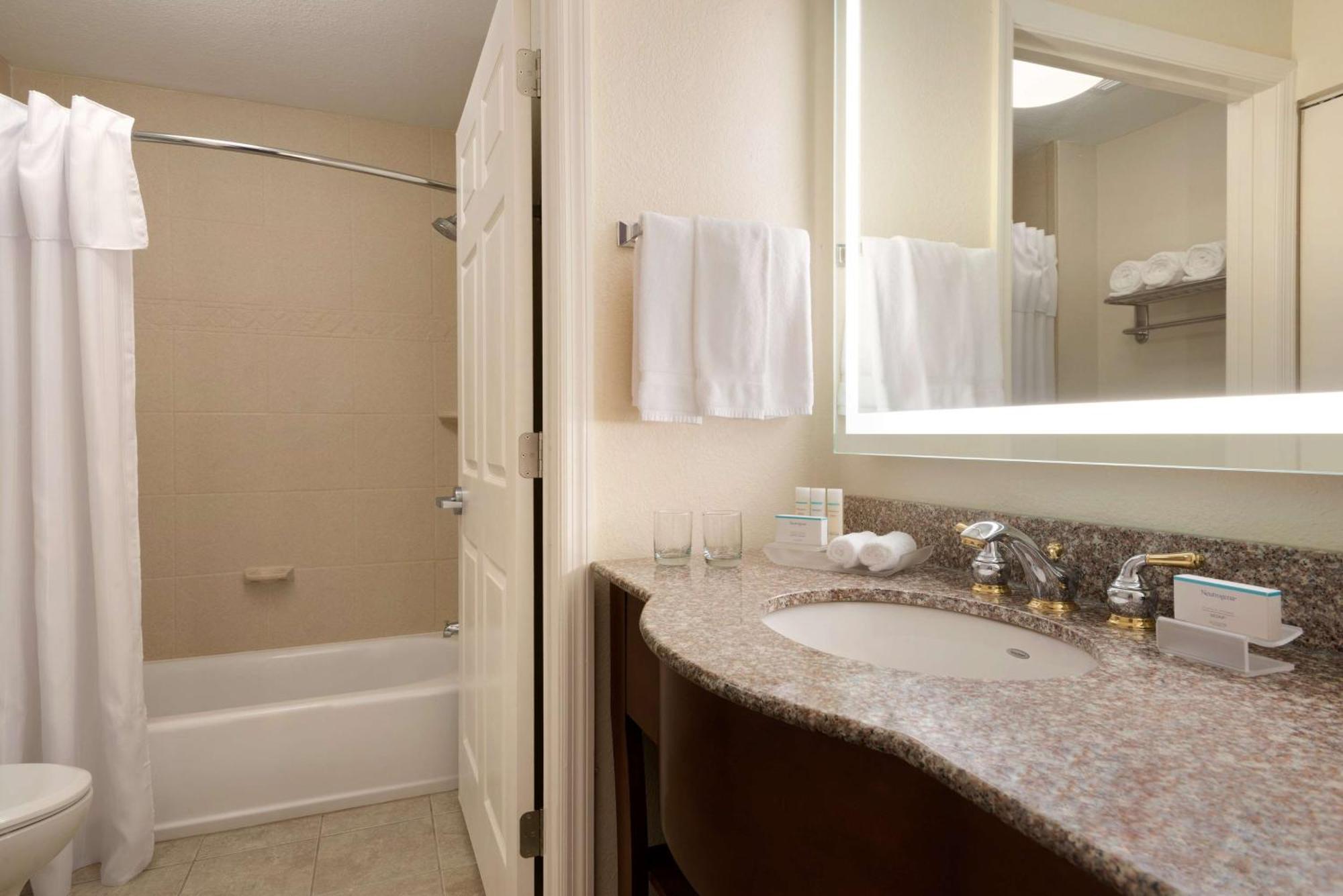 Homewood Suites Jacksonville Deerwood Park Exteriör bild